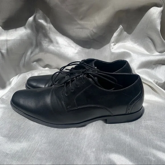 Perry Ellis black dress shoes
